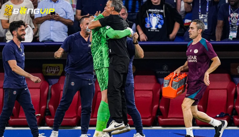 Donnarumma tiết lộ chiến thuật lạ của HLV Enrique Donnarumma – điểm tựa nơi hàng thủ