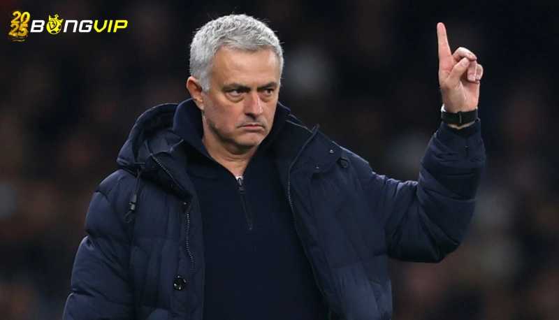 hàng loạt quan chức bóng đá Thổ Nhĩ Kỳ từ chức vì định trù dập Mourinho Scandal tin nhắn làm chao đảo bóng đá Thổ Nhĩ Kỳ